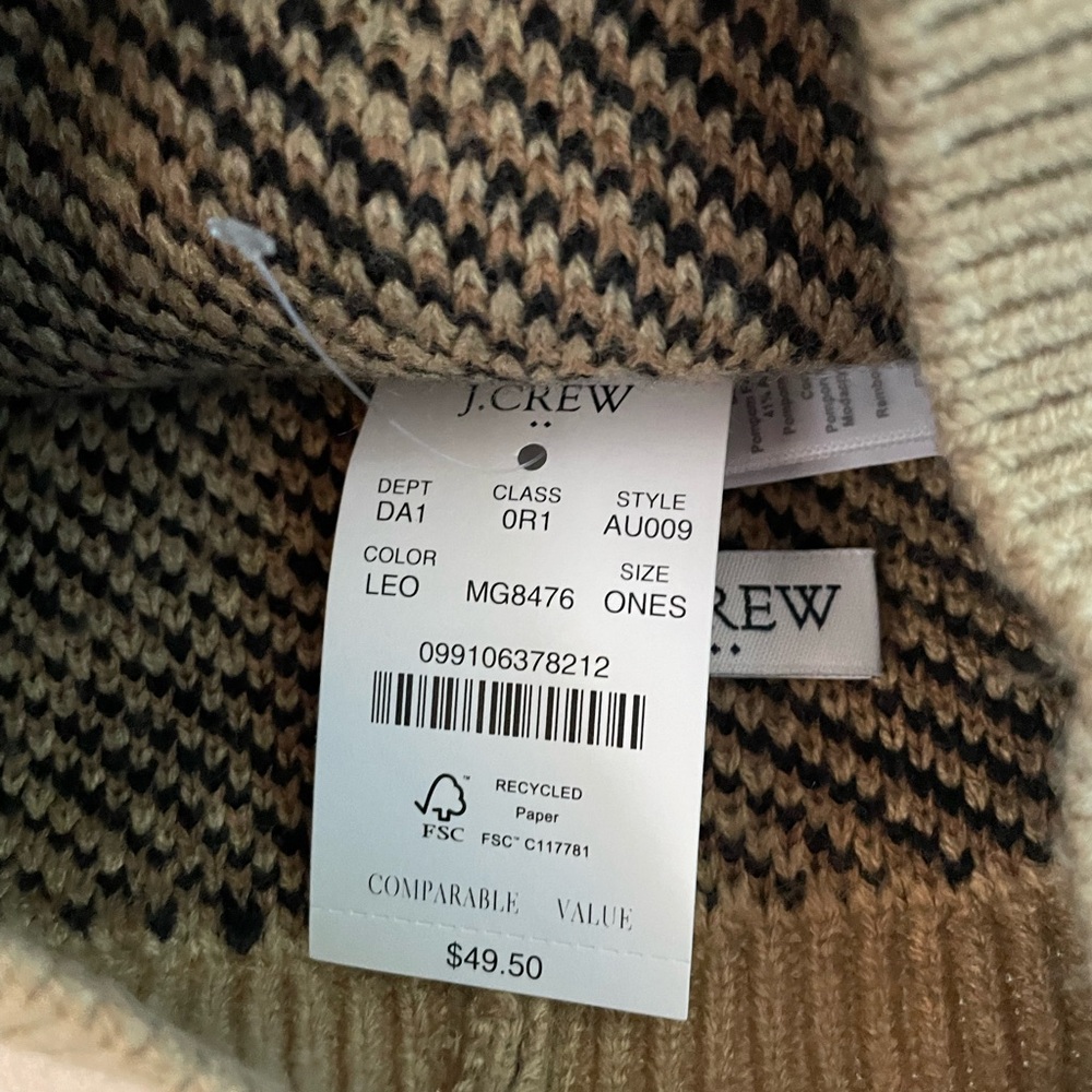 J. Crew Factory Women’s Leopard Print Beanie. NWT - Picture 2 of 4